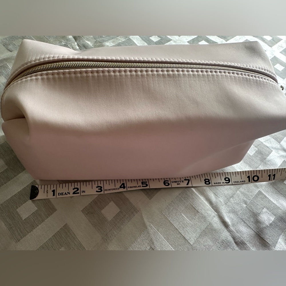 Coach cosmetic baby pink bag - Picture 9 of 11
